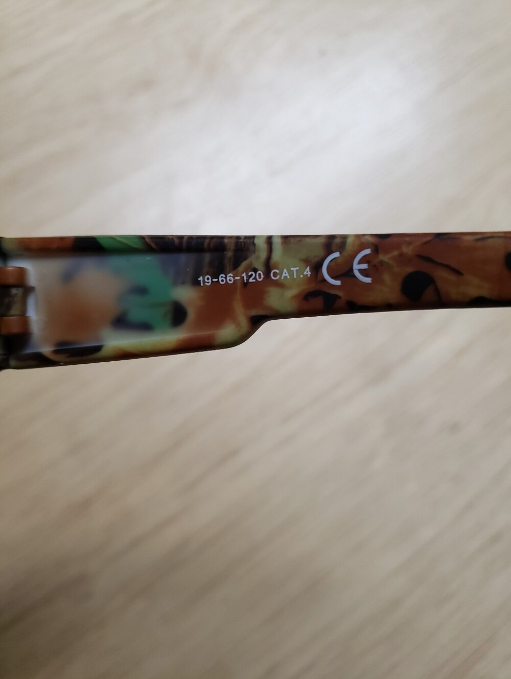 Mend Real Tree Camo Frame Wrap Sunglasses with Dark Lenses - Picture 5 of 7